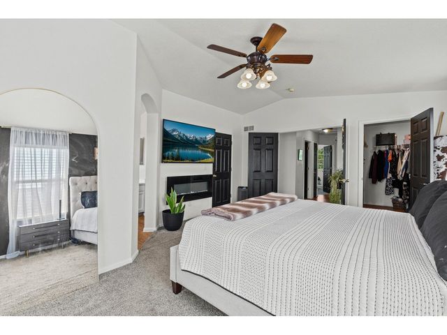 18132 E Linvale Dr, Aurora, CO 80013