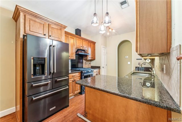 221 Park Lake, Helena, AL 35080