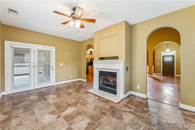 221 Park Lake, Helena, AL 35080