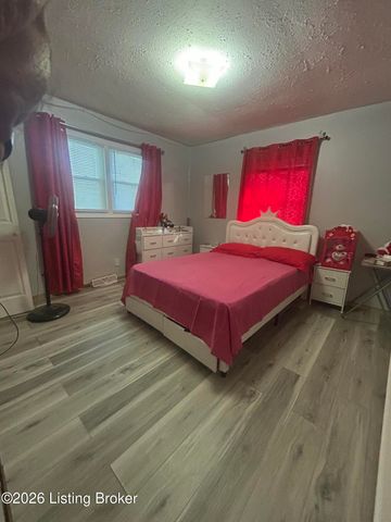 6614 Elmwood St, Louisville, KY 40216