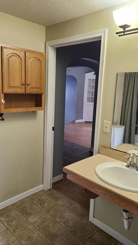 1121 1st Street N, Fargo, ND 58102