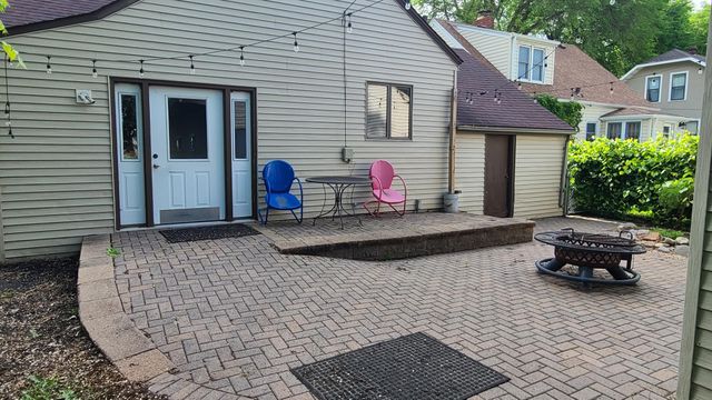 1121 1st Street N, Fargo, ND 58102