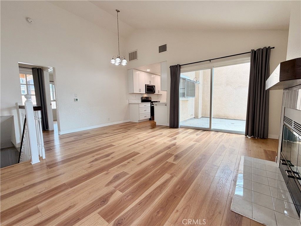 2027 Artesia Boulevard D, Torrance, CA 90504 — photo 4