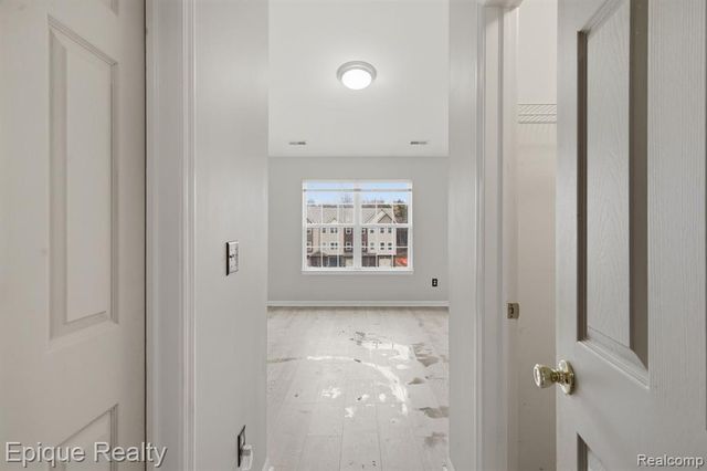 2206 Knotty Pine Trail, Howell, MI 48855