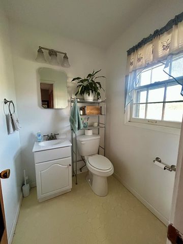 495 Rowland Mill Rd, Bruceton, TN 38317