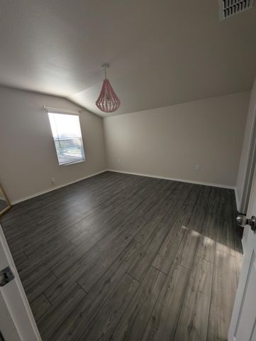 455 N Manchester Street N, Van Alstyne, TX 75495