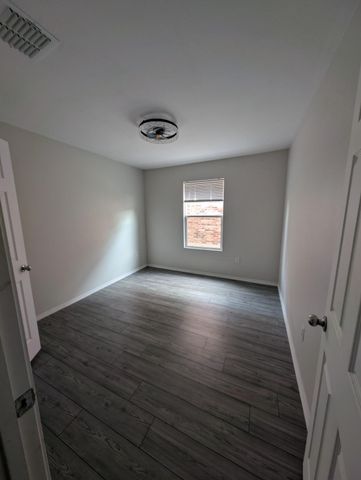 455 N Manchester Street N, Van Alstyne, TX 75495