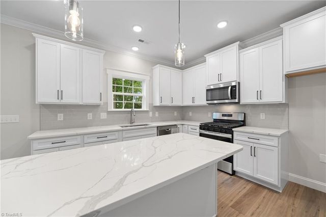 110 Vine Maple Court, King, NC 27021