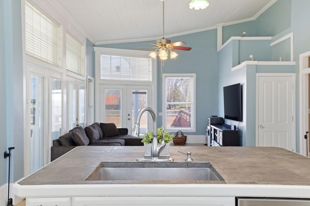 1253 Millersburg Road, Paris, KY 40361