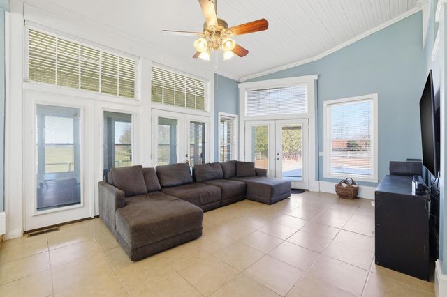 1253 Millersburg Road, Paris, KY 40361