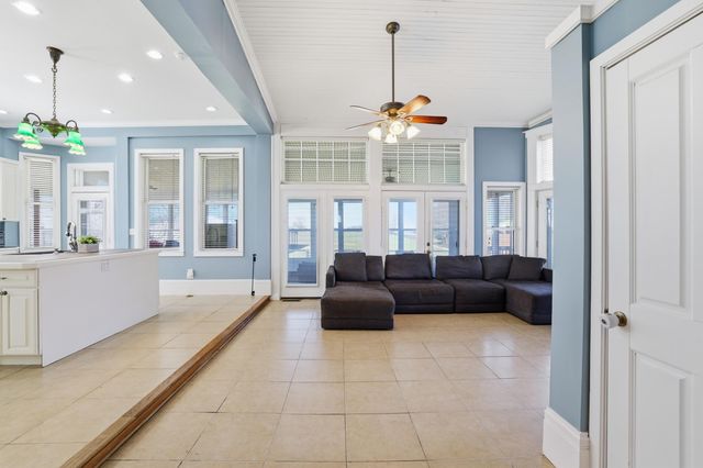 1253 Millersburg Road, Paris, KY 40361