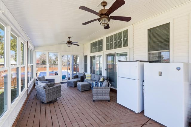 1253 Millersburg Road, Paris, KY 40361