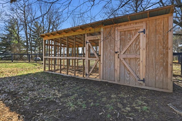 1253 Millersburg Road, Paris, KY 40361