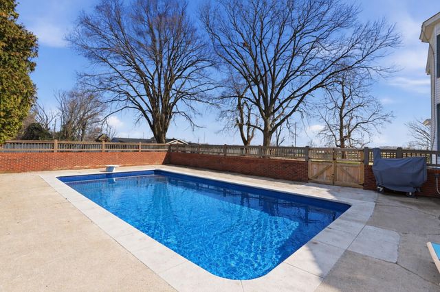 1253 Millersburg Road, Paris, KY 40361