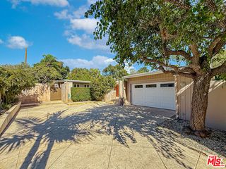 2123 Sycamore Canyon Road, Santa Barbara, CA 93108