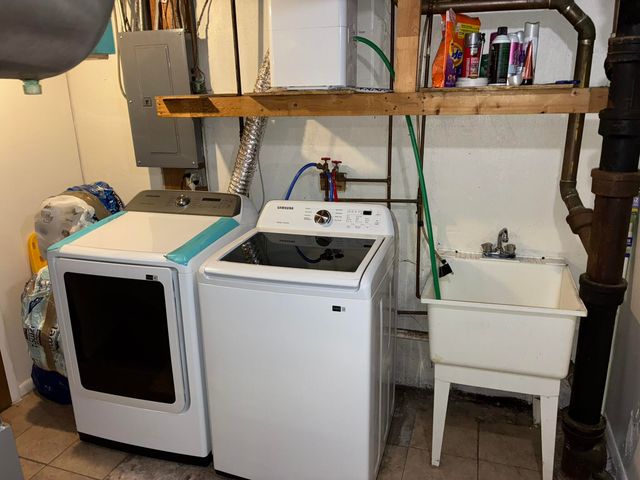 909 Westfall Avenue, Kalamazoo City, MI 49006