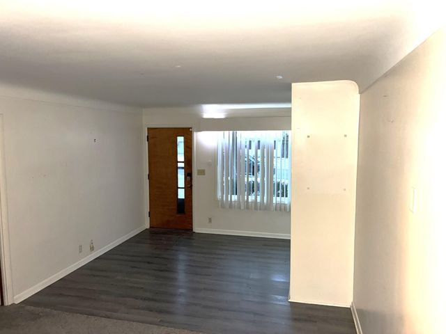 909 Westfall Avenue, Kalamazoo City, MI 49006