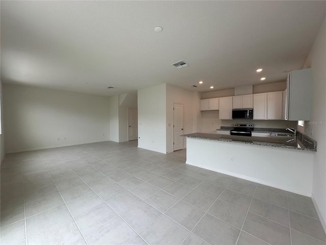 37411 ROANOKE RIVER WAY, Zephyrhills, FL 33540