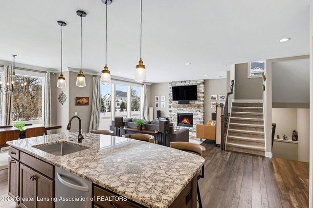 6072 Sleepy Hollow Lane, East Lansing, MI 48823