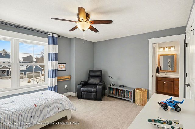 6072 Sleepy Hollow Lane, East Lansing, MI 48823