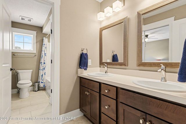 6072 Sleepy Hollow Lane, East Lansing, MI 48823