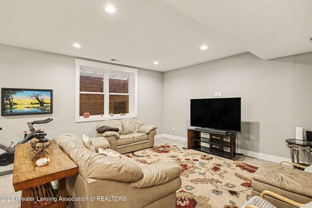 6072 Sleepy Hollow Lane, East Lansing, MI 48823