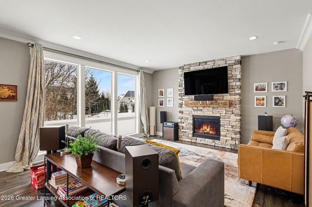 6072 Sleepy Hollow Lane, East Lansing, MI 48823