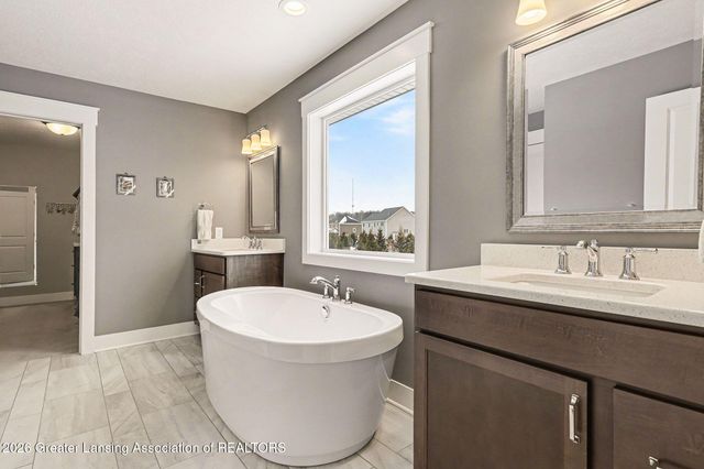 6072 Sleepy Hollow Lane, East Lansing, MI 48823