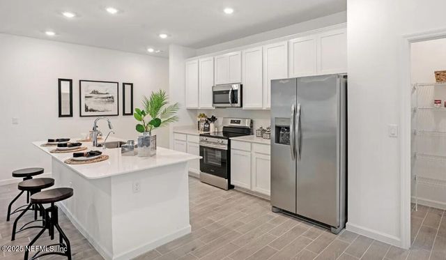 75713 WALKING PATH Lane, Yulee, FL 32097