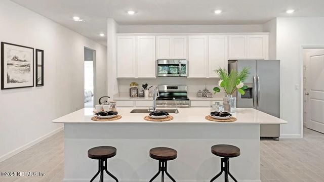 75713 WALKING PATH Lane, Yulee, FL 32097