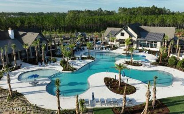 75713 WALKING PATH Lane, Yulee, FL 32097