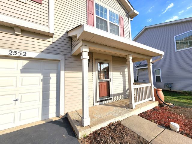 2552 Cesario Drive, Hampshire, IL 60140