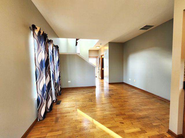 2552 Cesario Drive, Hampshire, IL 60140