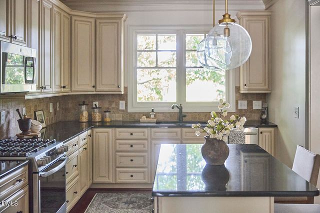 713 Mordecai Towne Place, Raleigh, NC 27604