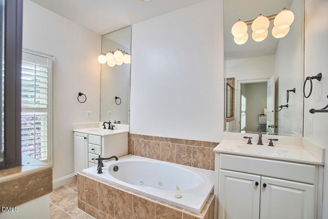 713 Mordecai Towne Place, Raleigh, NC 27604