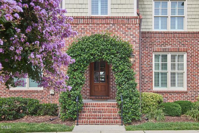 713 Mordecai Towne Place, Raleigh, NC 27604