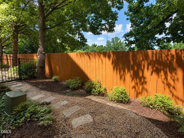 713 Mordecai Towne Place, Raleigh, NC 27604