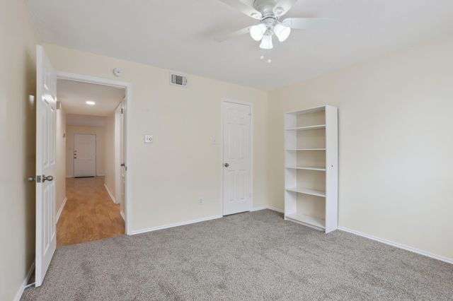 2401 Leon ST 210, Austin, TX 78705