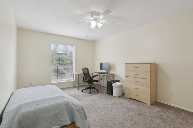 2401 Leon ST 210, Austin, TX 78705