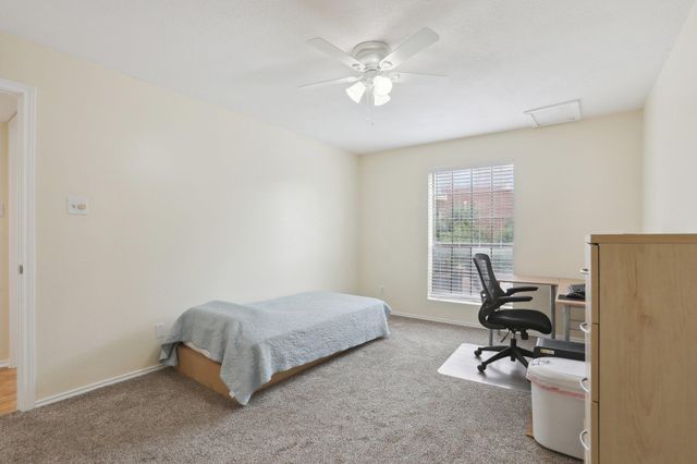 2401 Leon ST 210, Austin, TX 78705