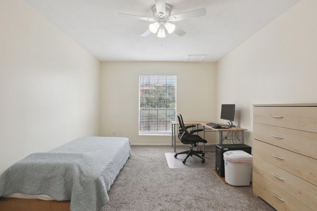 2401 Leon ST 210, Austin, TX 78705