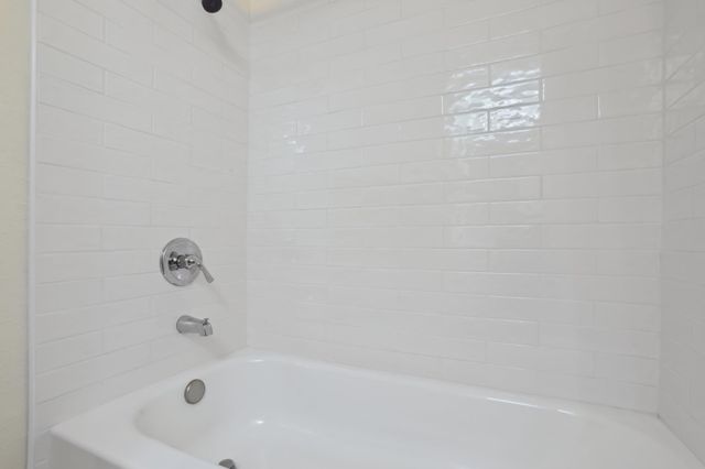 2401 Leon ST 210, Austin, TX 78705
