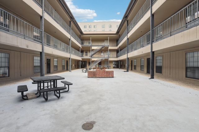 2401 Leon ST 210, Austin, TX 78705