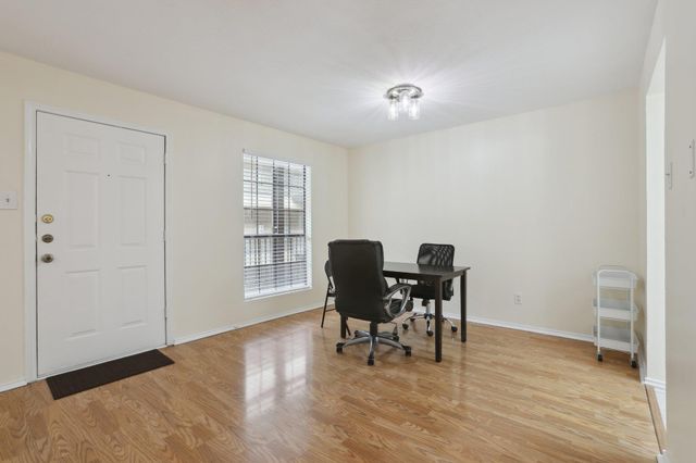 2401 Leon ST 210, Austin, TX 78705
