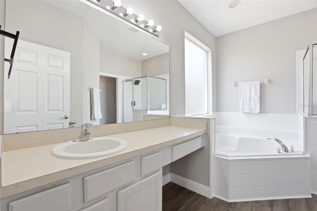 100 RUBINO DRIVE, Davenport, FL 33837