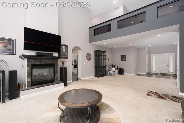 6091 Brookstone Lane, Grand Blanc, MI 48439