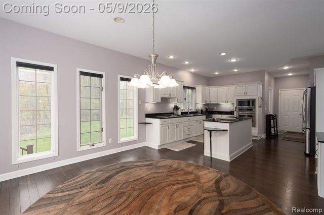 6091 Brookstone Lane, Grand Blanc, MI 48439