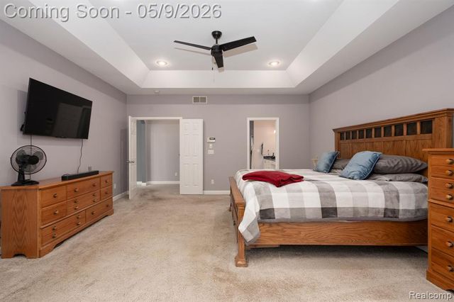 6091 Brookstone Lane, Grand Blanc, MI 48439
