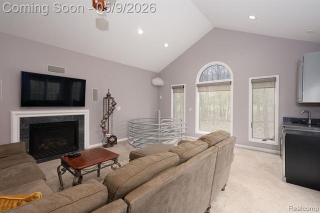 6091 Brookstone Lane, Grand Blanc, MI 48439