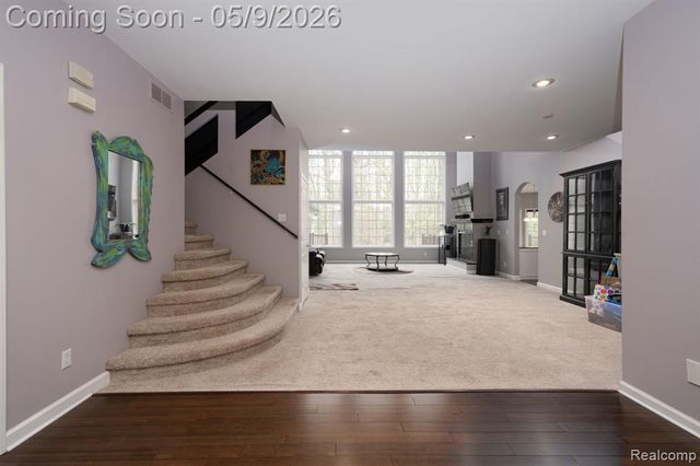 6091 Brookstone Lane, Grand Blanc, MI 48439